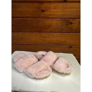 Soda Womans Faux Fur  Slippers/Sandals/  Pink Sz 6 NWOT